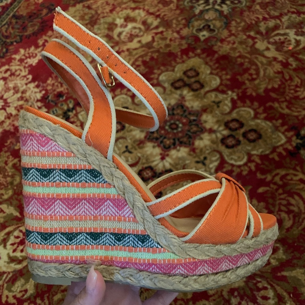 ORANGE WEDGES